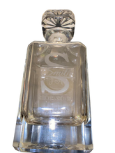 Load image into Gallery viewer, Engraved Whiskey Decanter Customizable