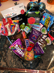 LARGE! Halloween Basket